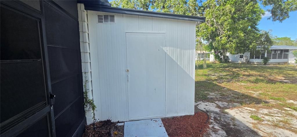 For Sale: $75,000 (2 beds, 2 baths, 1320 Square Feet)