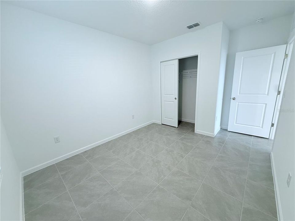 В аренду: $1,100 (1 спален, 1 ванн, 380 Квадратных фут)