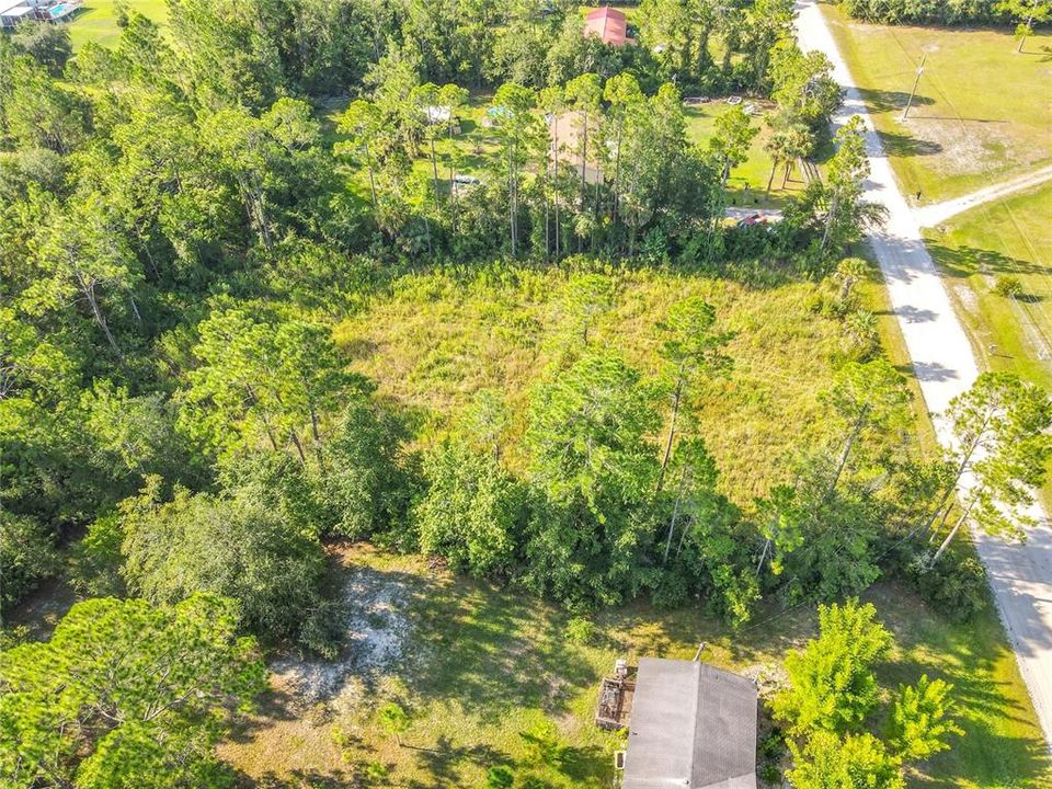 待售: $40,500 (1.21 acres)