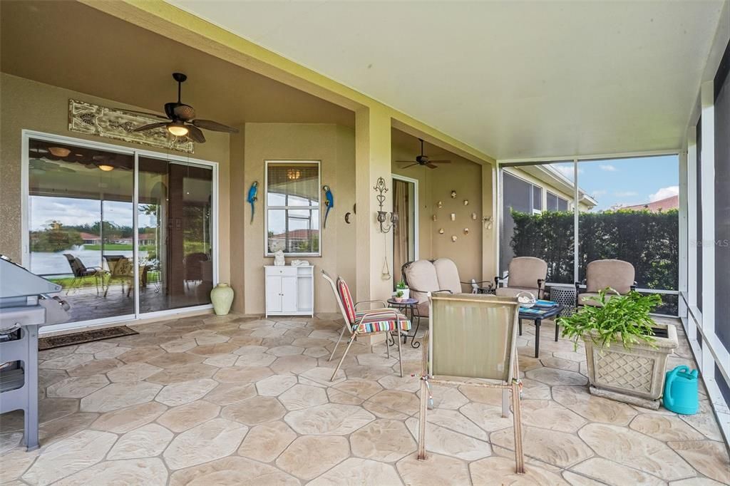For Sale: $320,000 (3 beds, 2 baths, 1508 Square Feet)
