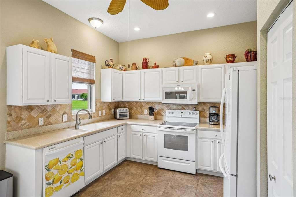 For Sale: $320,000 (3 beds, 2 baths, 1508 Square Feet)