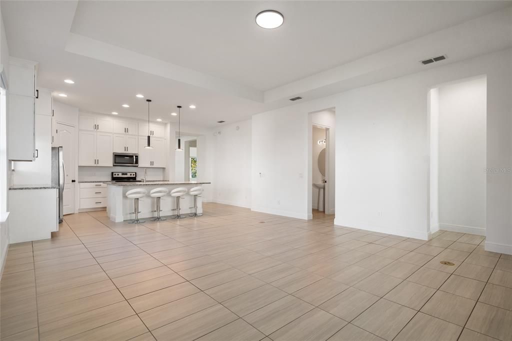 En Renta: $3,700 (3 camas, 2 baños, 2098 Pies cuadrados)