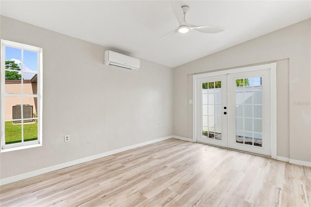 For Sale: $375,000 (3 beds, 2 baths, 1608 Square Feet)