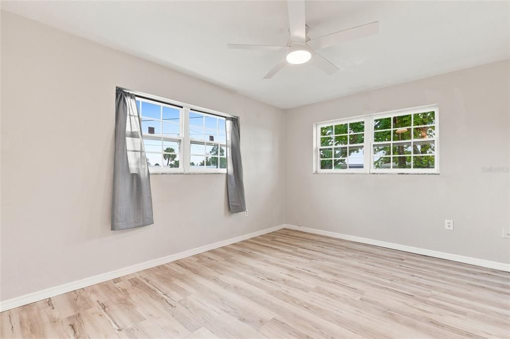 For Sale: $375,000 (3 beds, 2 baths, 1608 Square Feet)