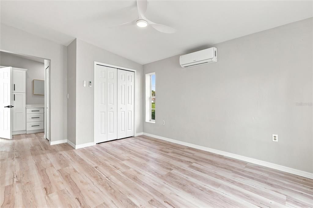 For Sale: $375,000 (3 beds, 2 baths, 1608 Square Feet)