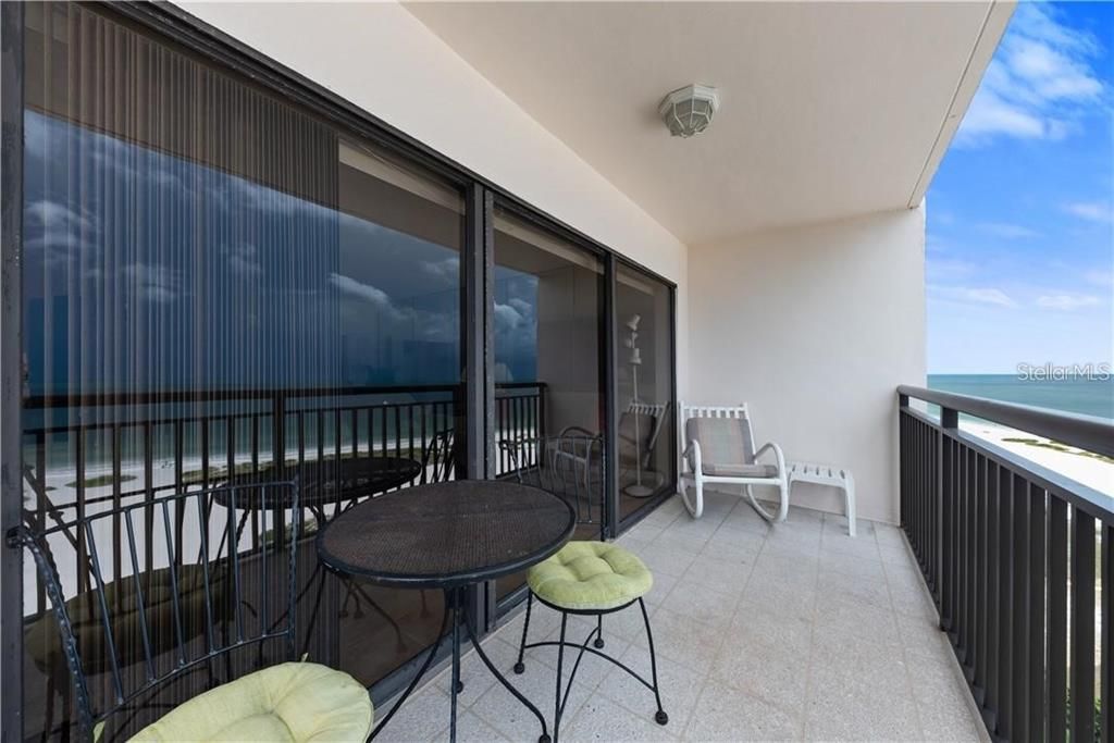 For Rent: $2,350 (0 beds, 1 baths, 625 Square Feet)