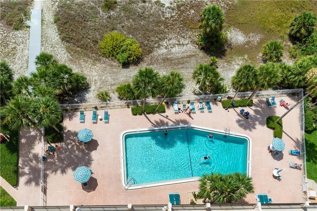 For Rent: $2,350 (0 beds, 1 baths, 625 Square Feet)