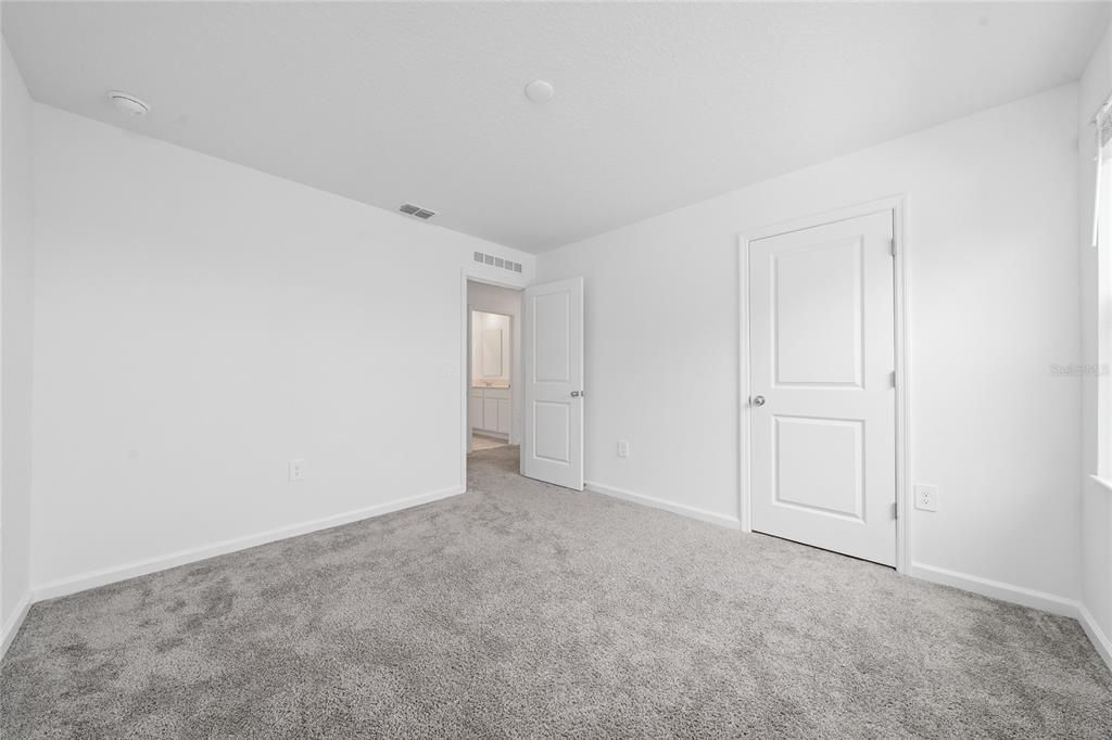 For Sale: $415,000 (4 beds, 2 baths, 2357 Square Feet)