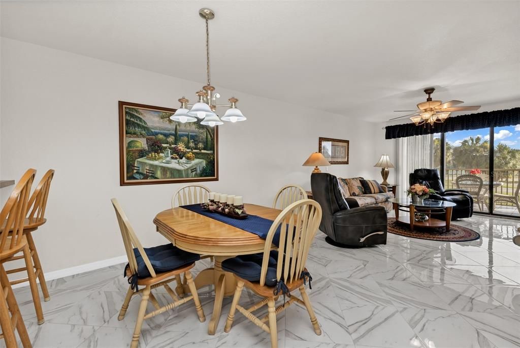 For Sale: $115,000 (2 beds, 2 baths, 1153 Square Feet)