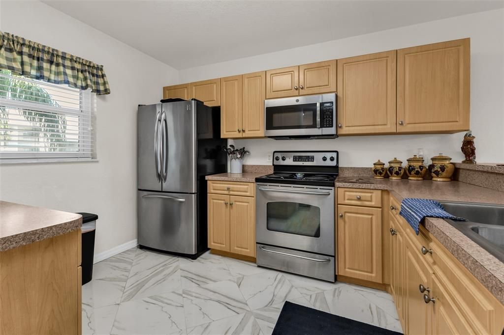 For Sale: $115,000 (2 beds, 2 baths, 1153 Square Feet)