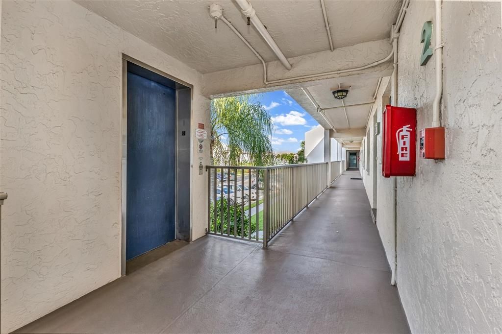 For Sale: $115,000 (2 beds, 2 baths, 1153 Square Feet)