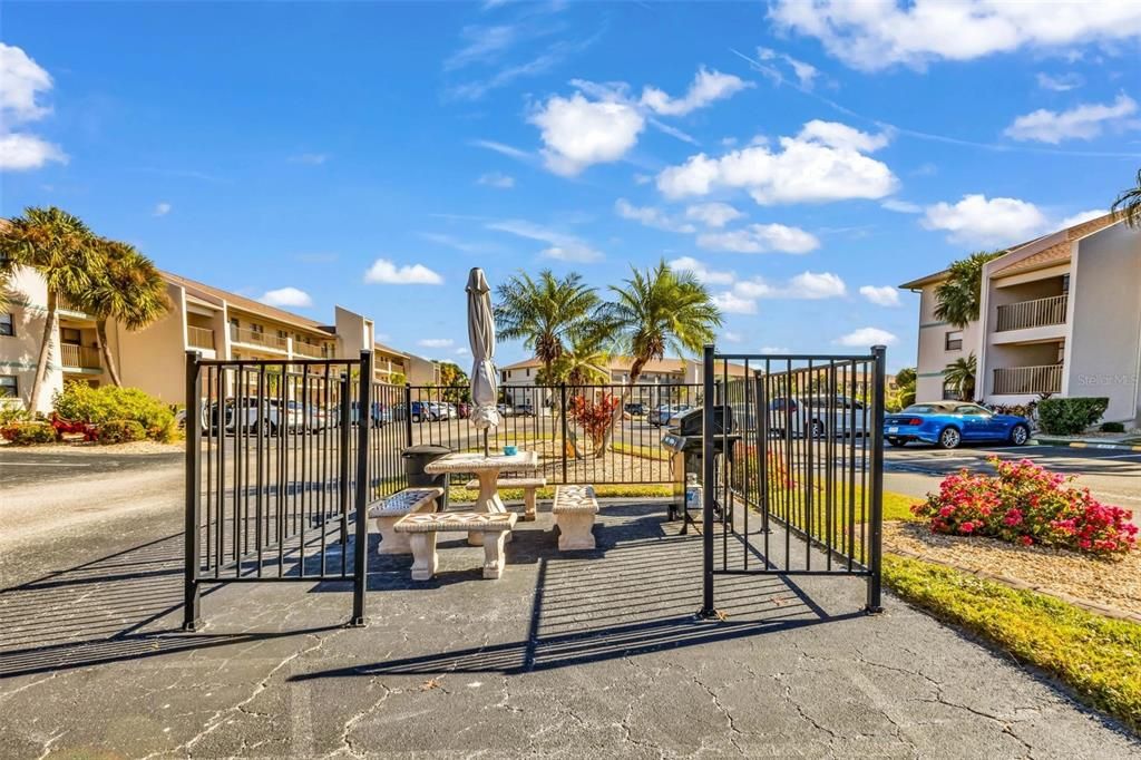 For Sale: $115,000 (2 beds, 2 baths, 1153 Square Feet)