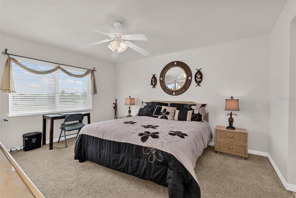 For Sale: $115,000 (2 beds, 2 baths, 1153 Square Feet)