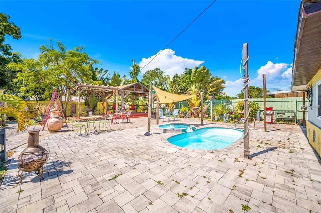 For Rent: $3,000 (3 beds, 2 baths, 1496 Square Feet)