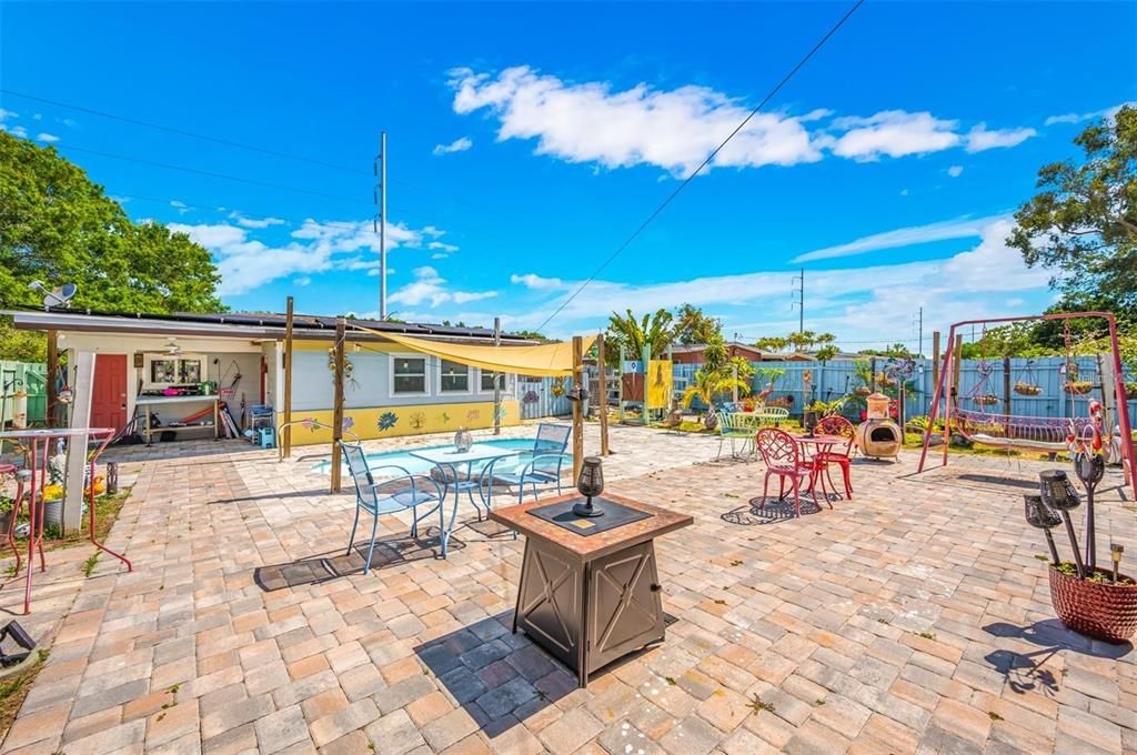 For Rent: $3,000 (3 beds, 2 baths, 1496 Square Feet)