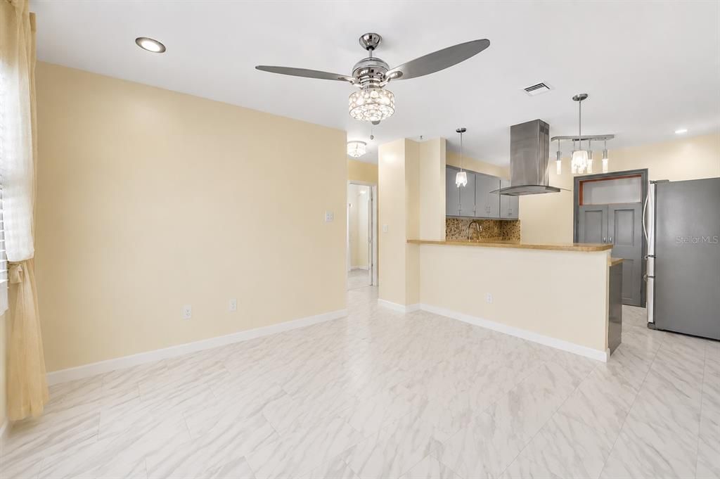 For Rent: $3,000 (3 beds, 2 baths, 1496 Square Feet)