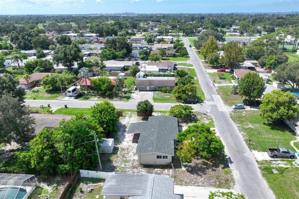 For Sale: $320,000 (2 beds, 2 baths, 1128 Square Feet)