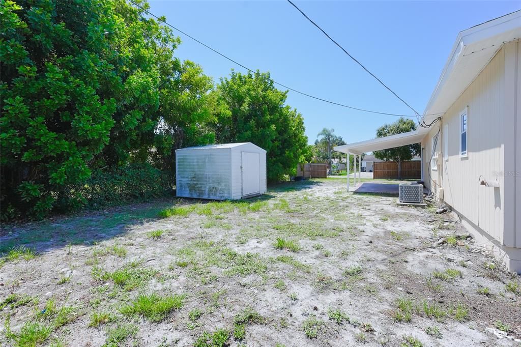 For Sale: $320,000 (2 beds, 2 baths, 1128 Square Feet)