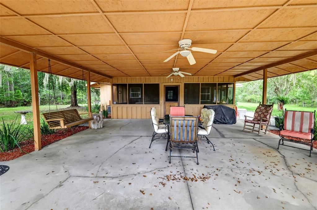 For Sale: $380,000 (2 beds, 1 baths, 1008 Square Feet)