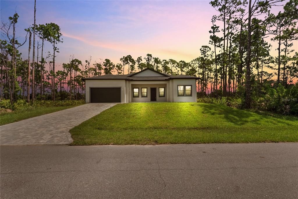 For Sale: $480,000 (3 beds, 3 baths, 2212 Square Feet)