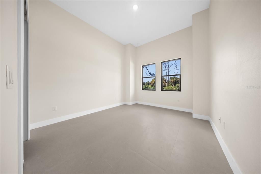 For Sale: $480,000 (3 beds, 3 baths, 2212 Square Feet)