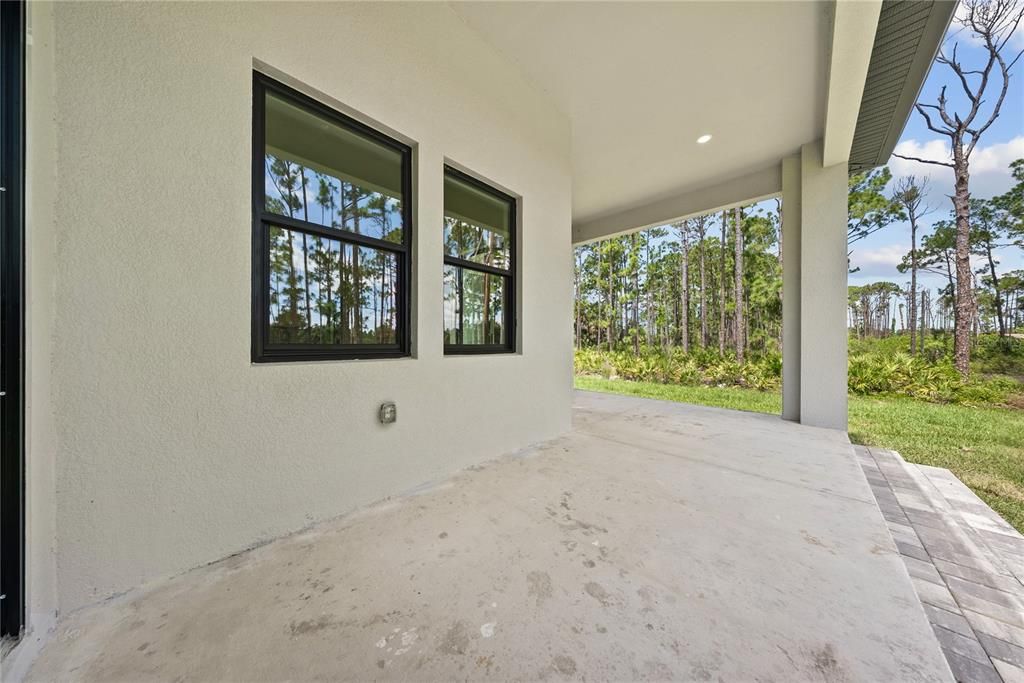 For Sale: $480,000 (3 beds, 3 baths, 2212 Square Feet)