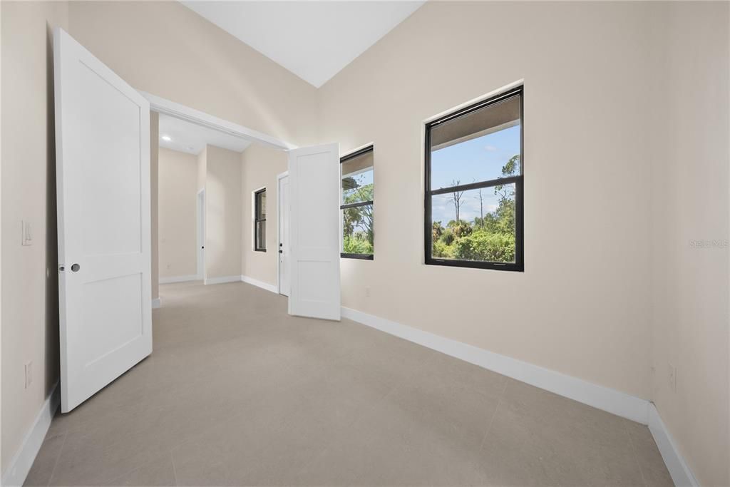 For Sale: $480,000 (3 beds, 3 baths, 2212 Square Feet)