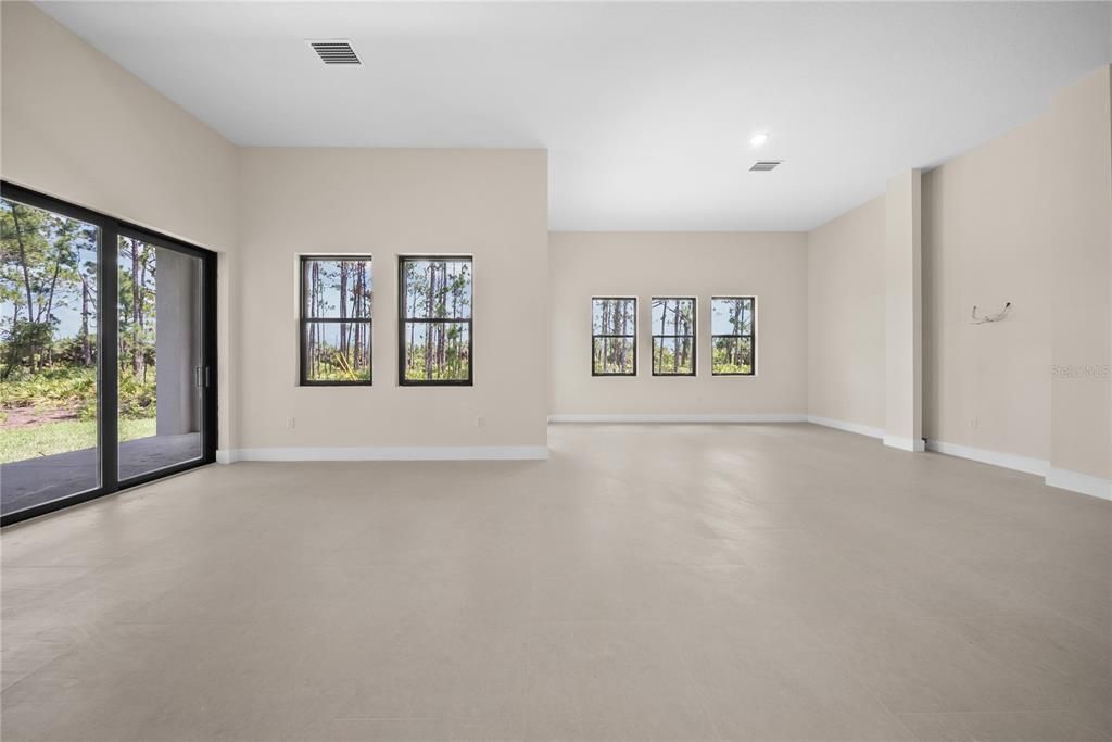 For Sale: $480,000 (3 beds, 3 baths, 2212 Square Feet)