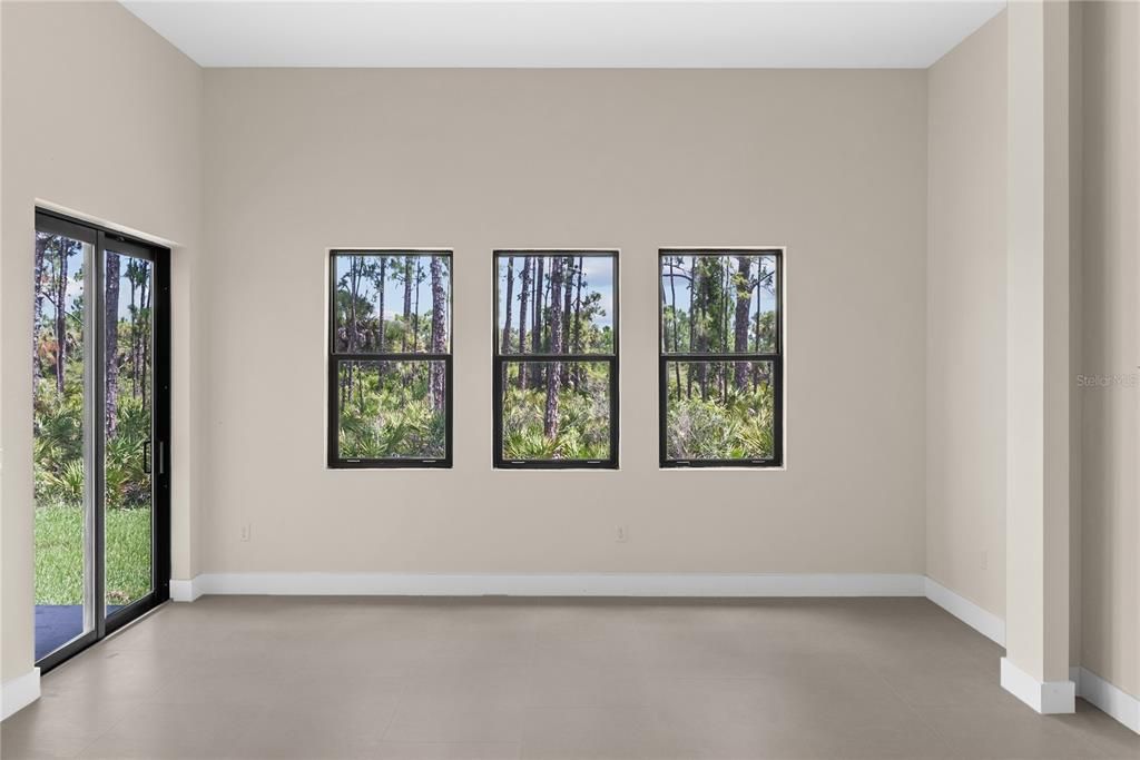 For Sale: $480,000 (3 beds, 3 baths, 2212 Square Feet)