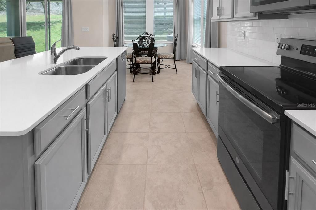 En Venta: $470,000 (3 camas, 2 baños, 2037 Pies cuadrados)