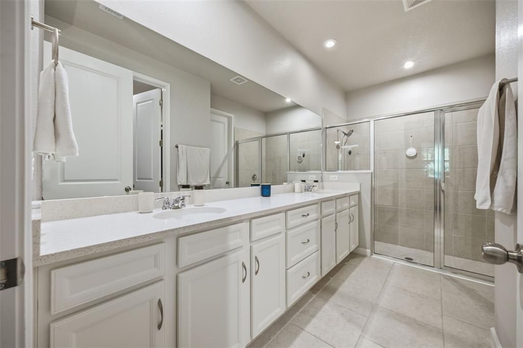 For Sale: $354,900 (3 beds, 2 baths, 1904 Square Feet)