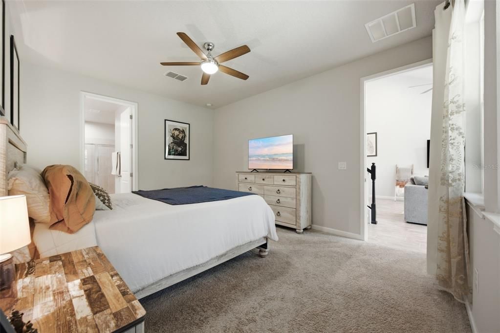 For Sale: $354,900 (3 beds, 2 baths, 1904 Square Feet)