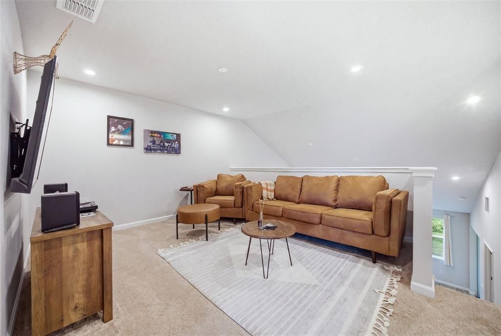 For Sale: $354,900 (3 beds, 2 baths, 1904 Square Feet)