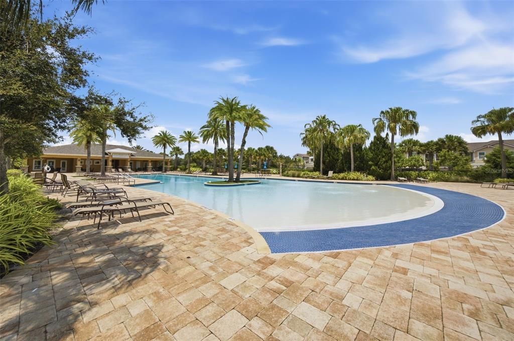 For Sale: $354,900 (3 beds, 2 baths, 1904 Square Feet)