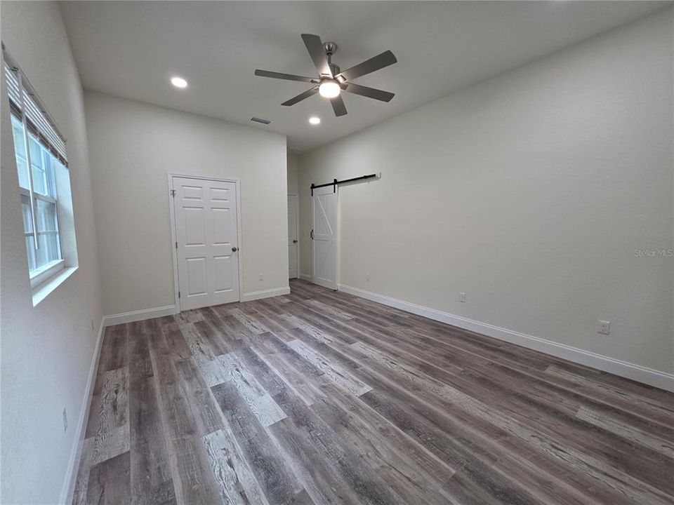 For Sale: $319,999 (3 beds, 2 baths, 1500 Square Feet)