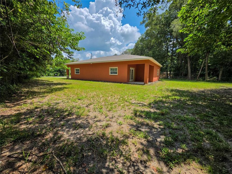 For Sale: $319,999 (3 beds, 2 baths, 1500 Square Feet)