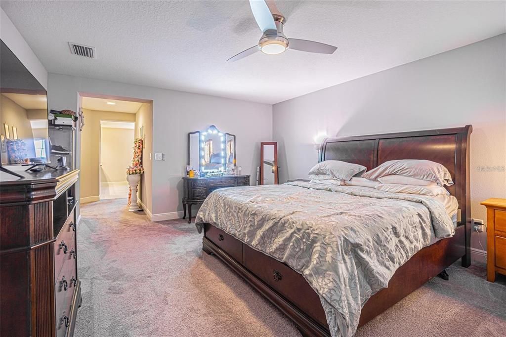 En Renta: $3,995 (5 camas, 4 baños, 3615 Pies cuadrados)