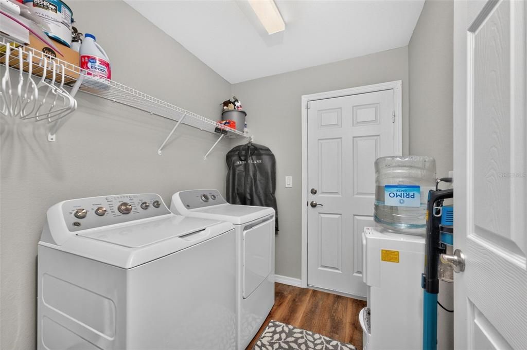 For Sale: $350,000 (4 beds, 2 baths, 1842 Square Feet)