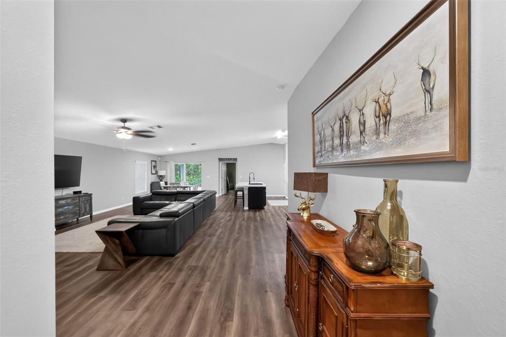 For Sale: $350,000 (4 beds, 2 baths, 1842 Square Feet)