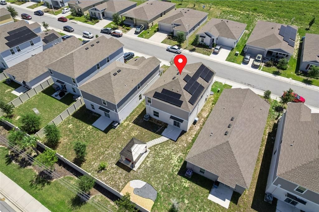 En Venta: $335,000 (4 camas, 2 baños, 1966 Pies cuadrados)