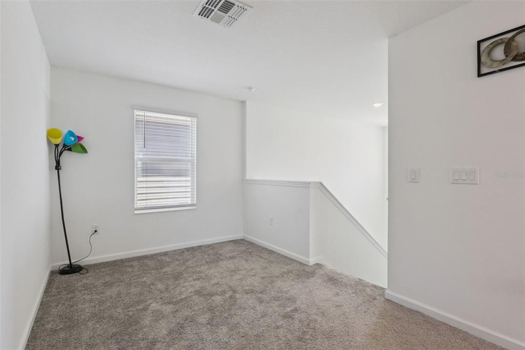 En Venta: $335,000 (4 camas, 2 baños, 1966 Pies cuadrados)