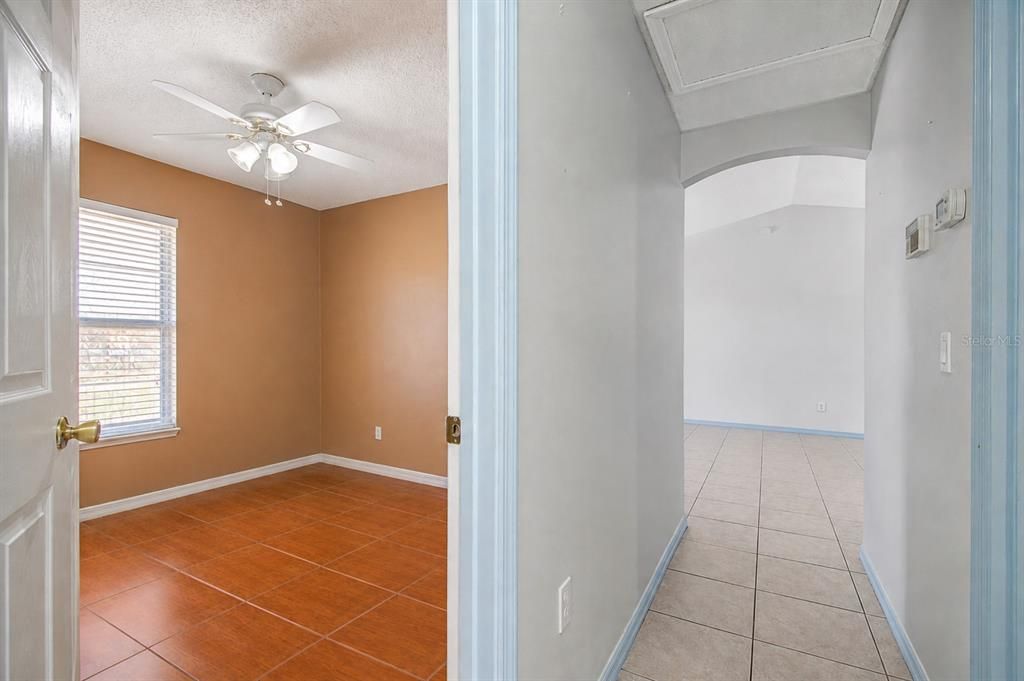 For Sale: $320,000 (3 beds, 2 baths, 1192 Square Feet)
