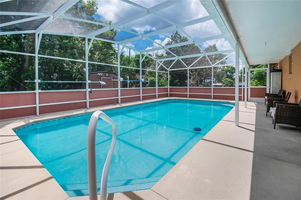 For Sale: $320,000 (3 beds, 2 baths, 1192 Square Feet)