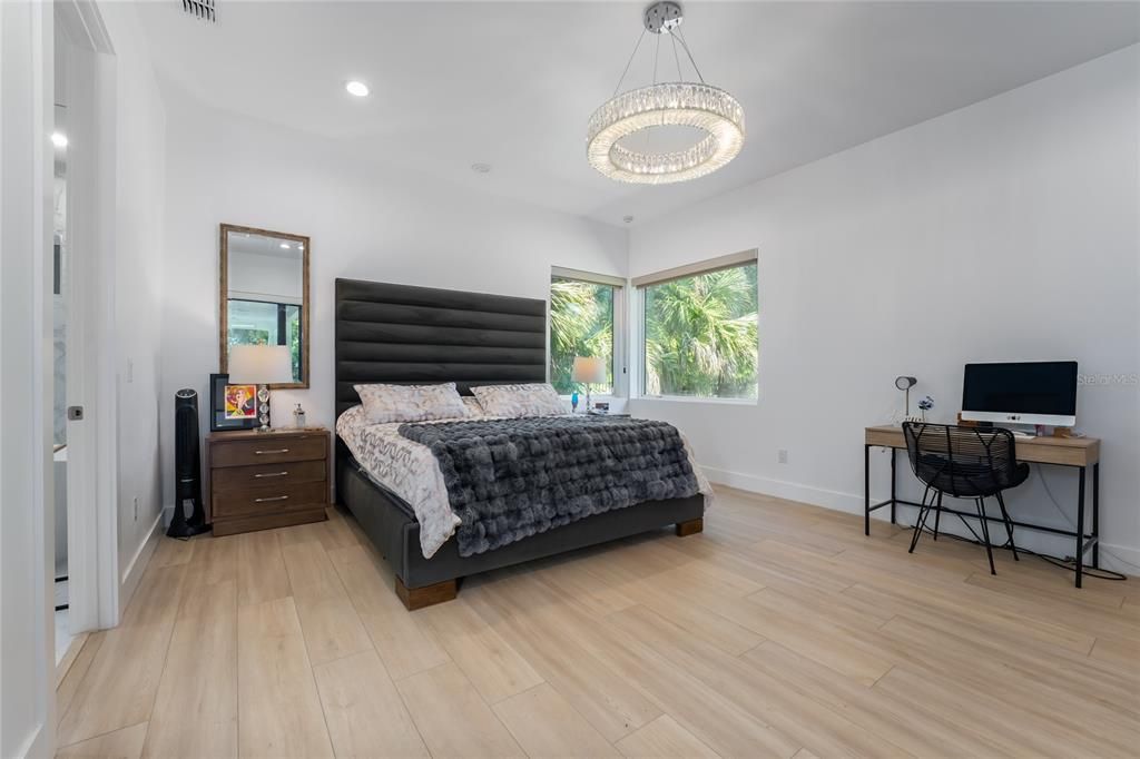 En Venta: $2,395,000 (5 camas, 5 baños, 4094 Pies cuadrados)
