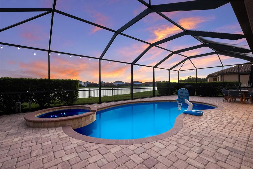 For Sale: $839,900 (5 beds, 4 baths, 3282 Square Feet)