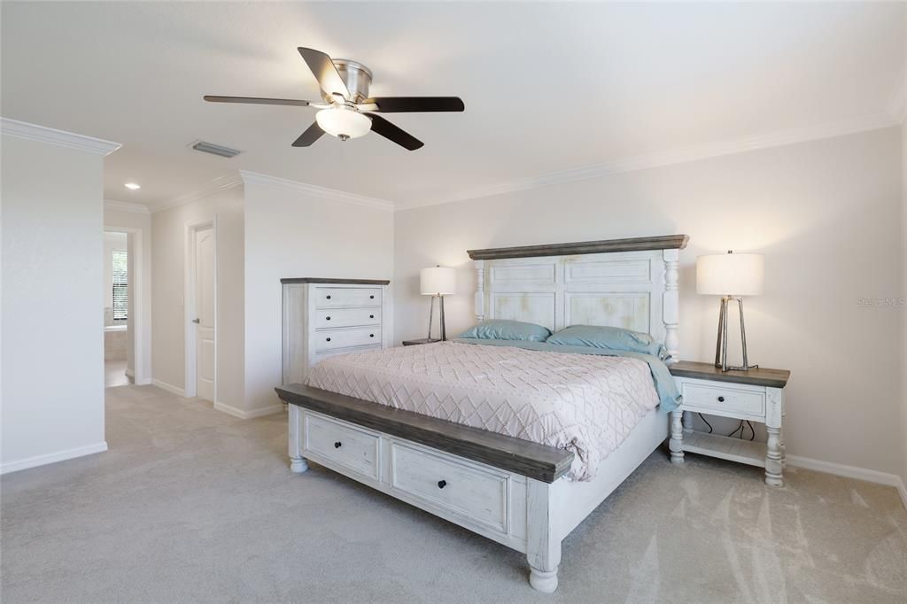 For Sale: $839,900 (5 beds, 4 baths, 3282 Square Feet)