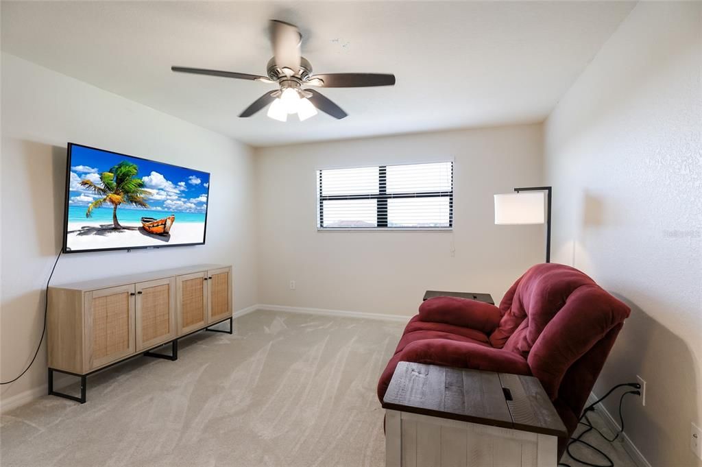 For Sale: $839,900 (5 beds, 4 baths, 3282 Square Feet)