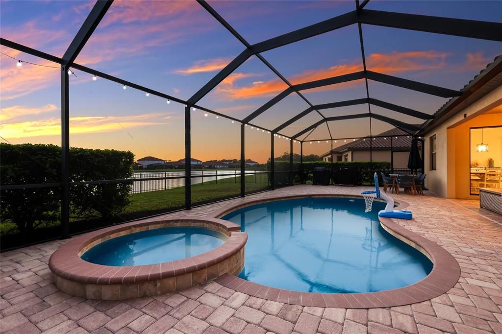 For Sale: $839,900 (5 beds, 4 baths, 3282 Square Feet)