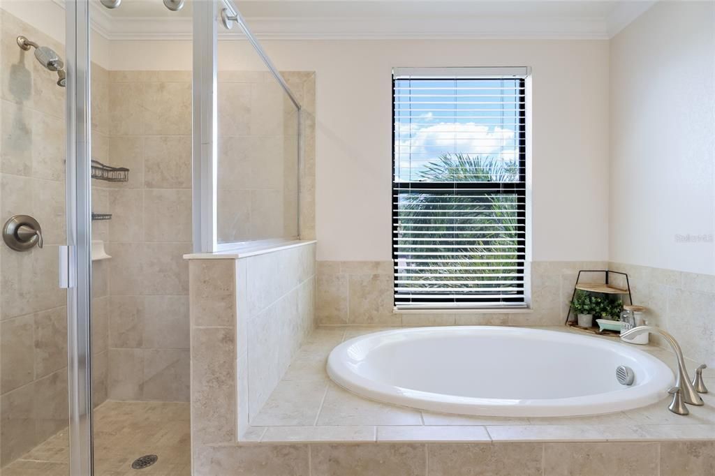 For Sale: $839,900 (5 beds, 4 baths, 3282 Square Feet)