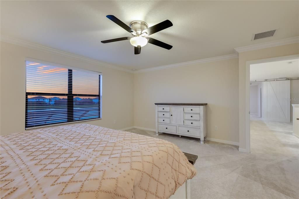 For Sale: $839,900 (5 beds, 4 baths, 3282 Square Feet)